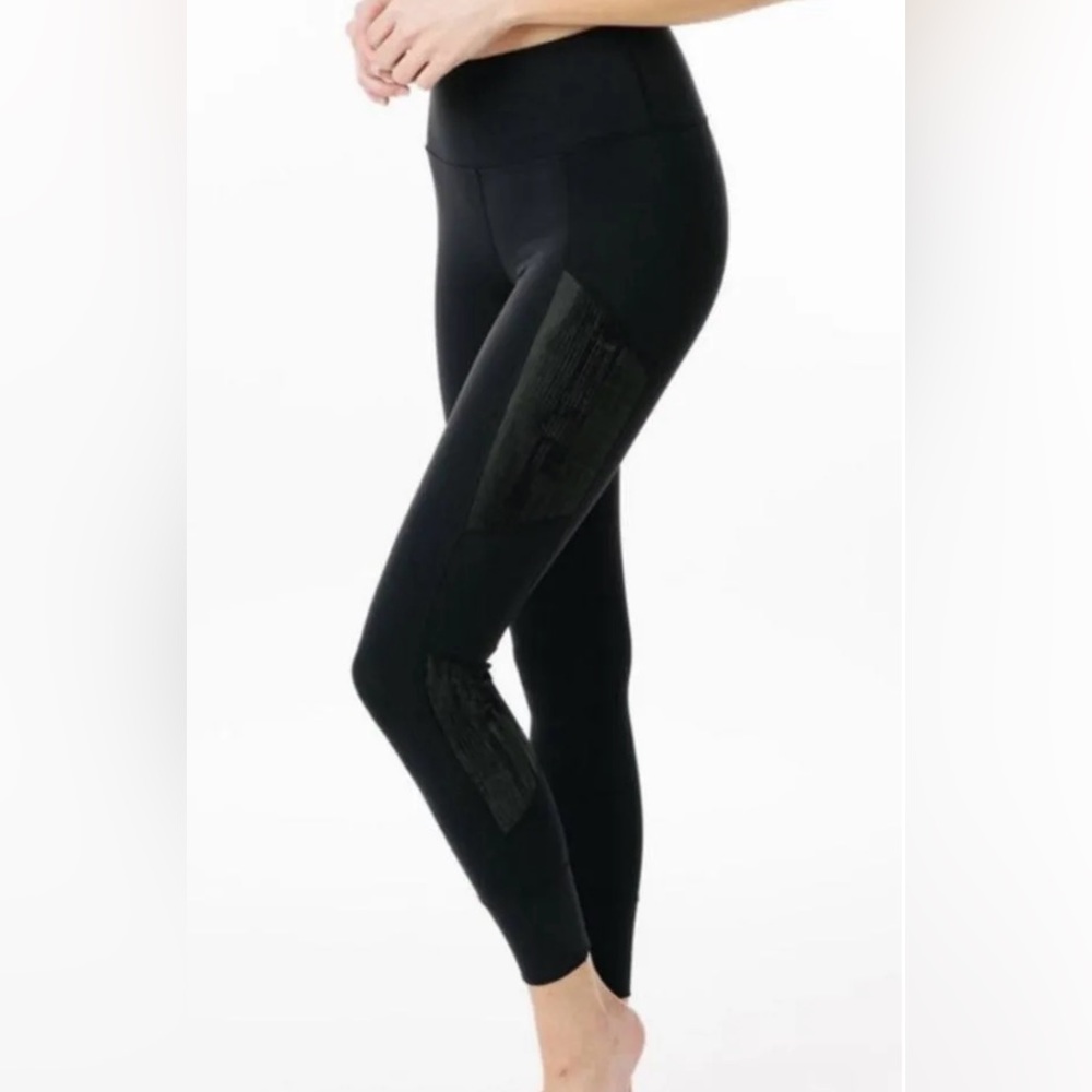 Zyia Black Mirage Leggings Joggers 7/8